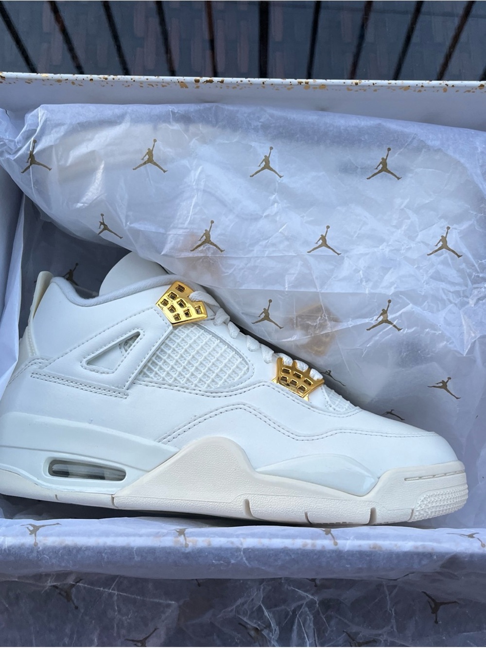 Jordan WMNS Air Jordan 4 Retro White with Metallic Gold Accents
